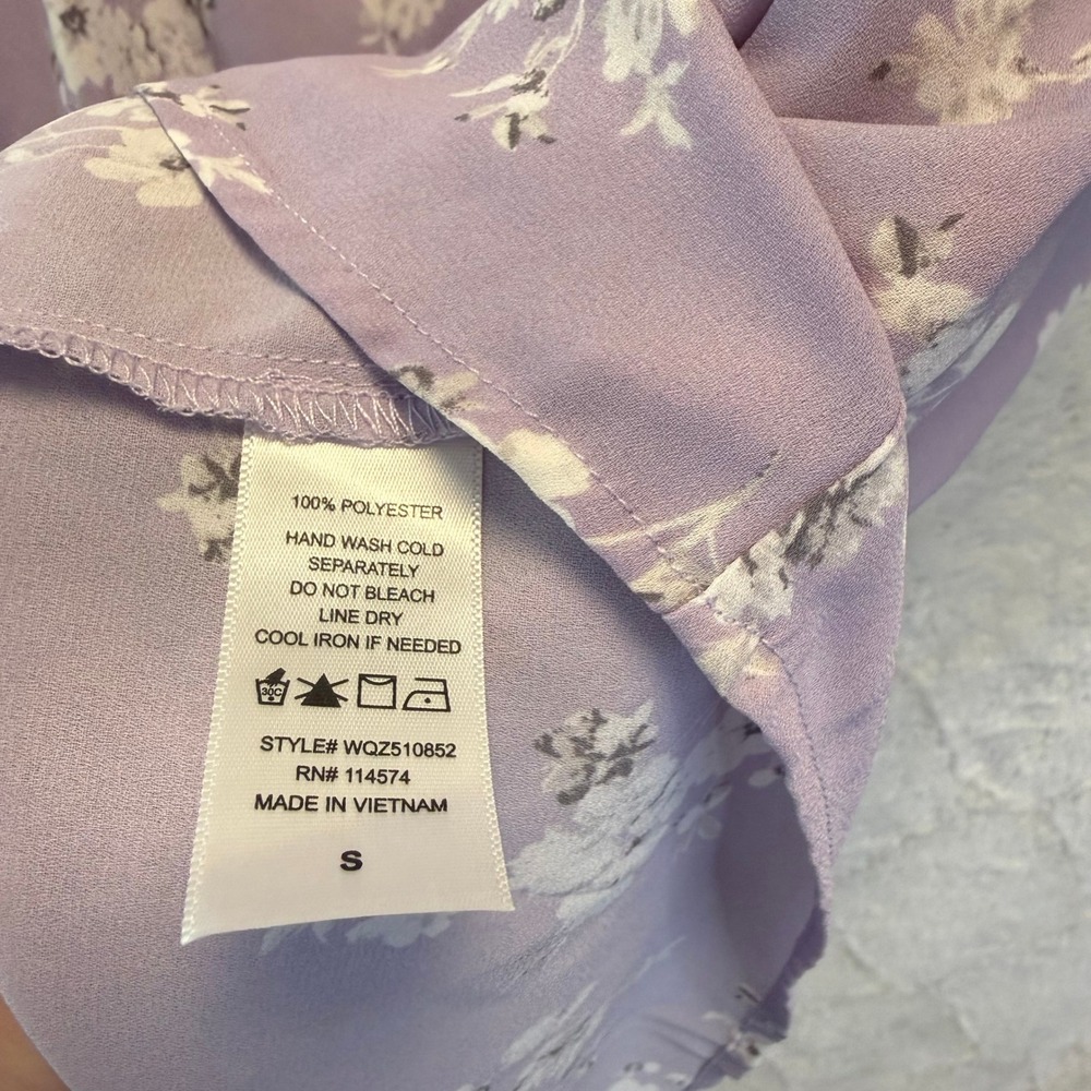 Pleione Lavendar Lilac Purple Ditsy Floral Faux Wrap Peplum Blouse S Career - Picture 8 of 9